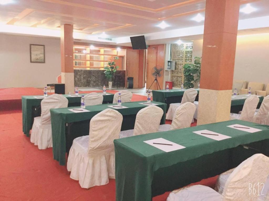 Dork Jumpa Hotel Vientiane Extérieur photo