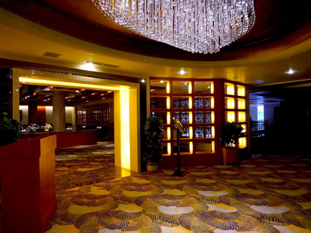 Dork Jumpa Hotel Vientiane Extérieur photo